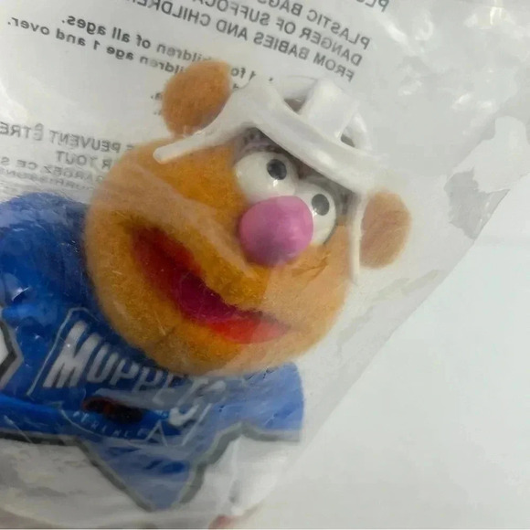 Fozzie Vintage NHL McDonald's Muppets Conference Plushie. New In Bag. 1995 - Picture 2 of 4